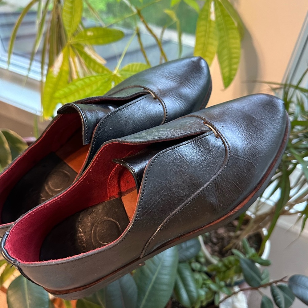 CABOCLO Brasil Flats | Size 38 | Hand Crafted, one of a kind leather loafers
